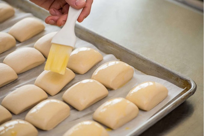 Heritage OvensĀ® Frozen Pre-portioned Roll Doughs