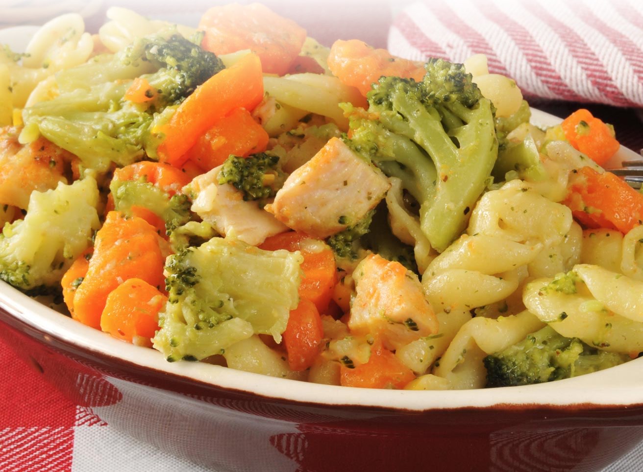 Chicken and Vegetable Pasta Salad
